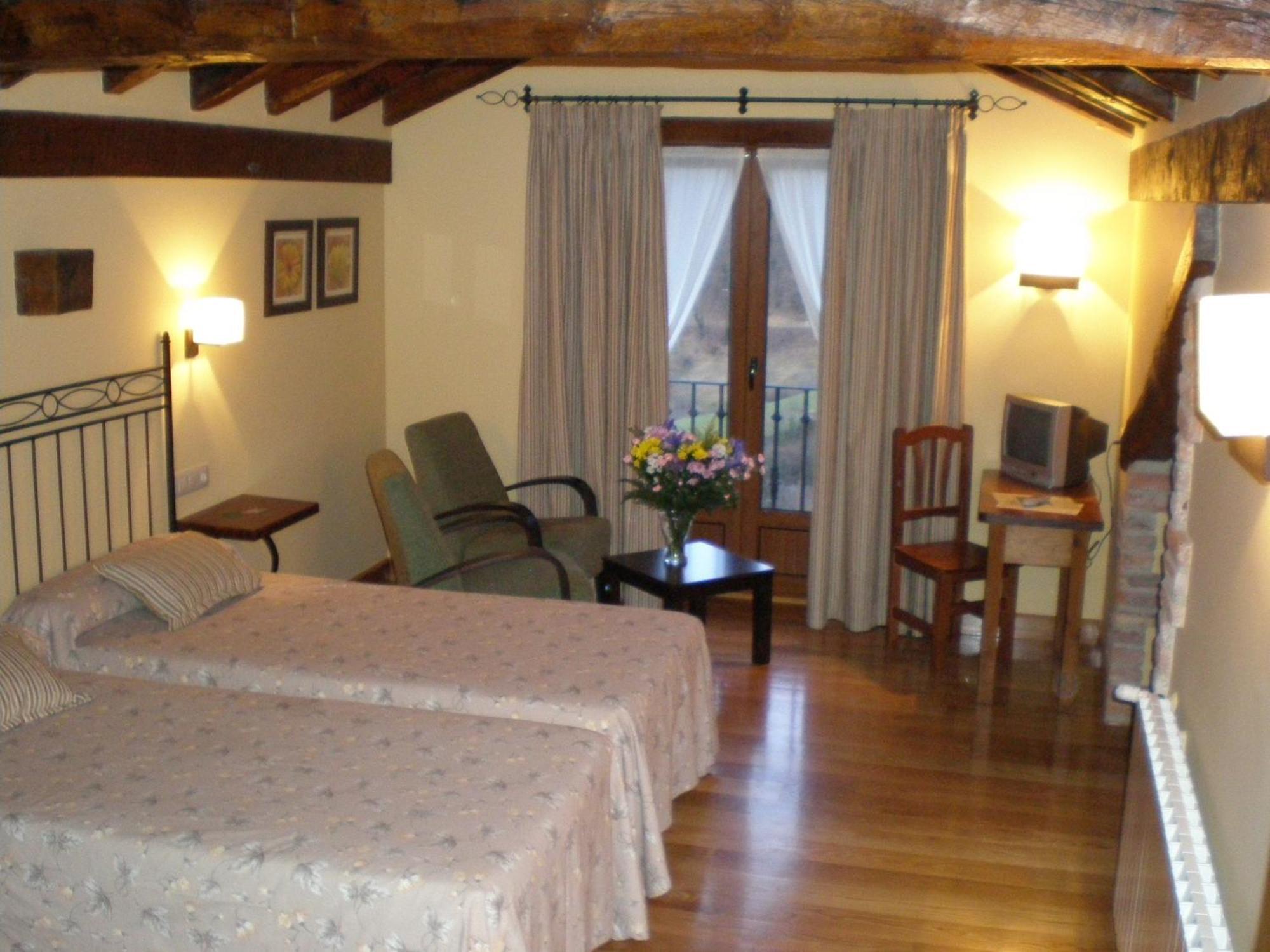 La Posada De Cucayo Dobres Екстер'єр фото